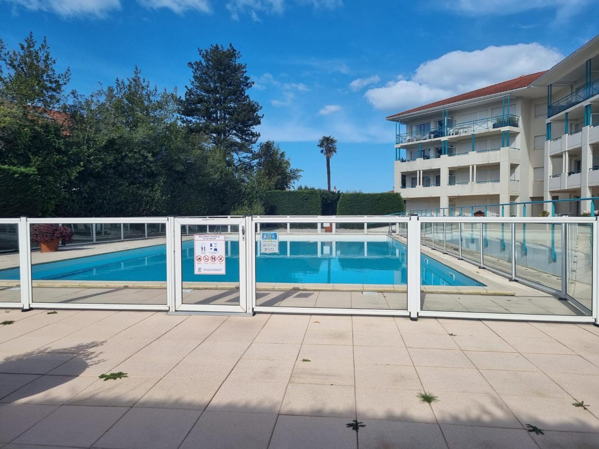 Appartement Du Golf Terrasse Piscine Tout A Pied シブール エクステリア 写真